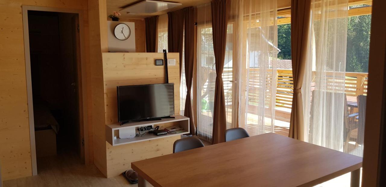 Planinski Dom Na Travni Gori Sodrazica Extérieur photo